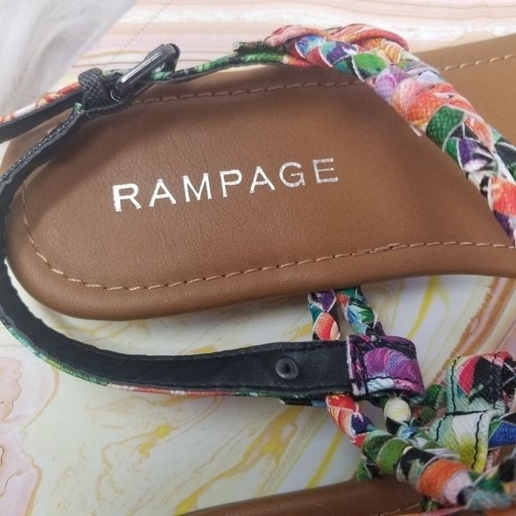 Rampage colorful Fabric Sandals. Size 10 M. - Picture 4 of 12